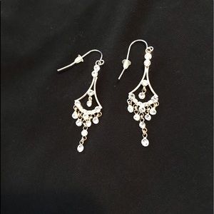 Dangling crystal drop earrings
